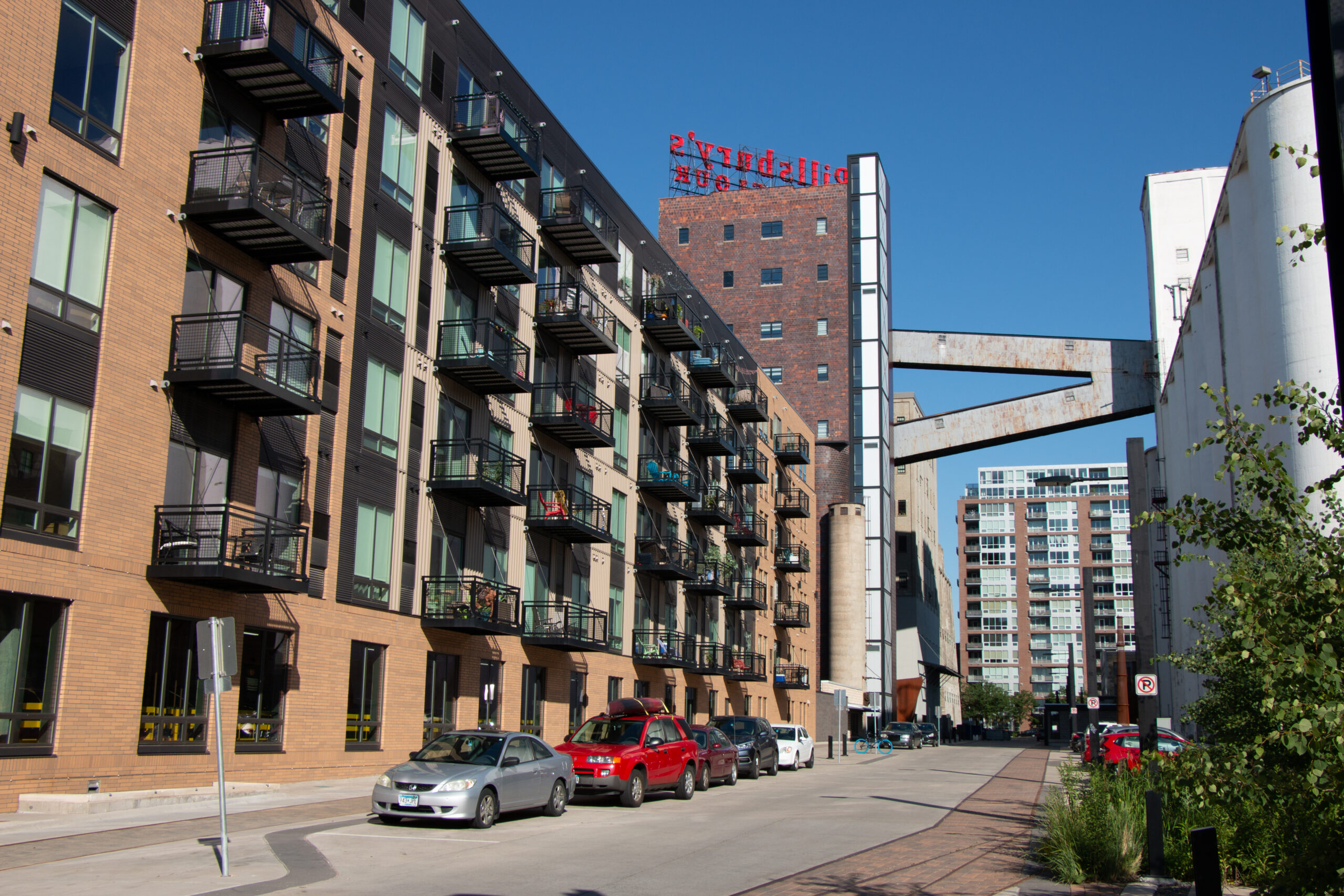 Home 14 Residential and commercial buildings contribute <b>15% of Minnesota’s greenhouse gas emissions</b>, primarily due to gas used for heating and appliances.